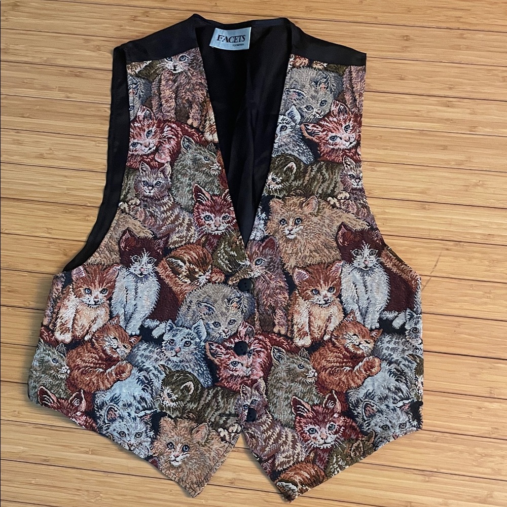 Facets By Mirrors Vintage Cat Tapestry Patterned … - image 1